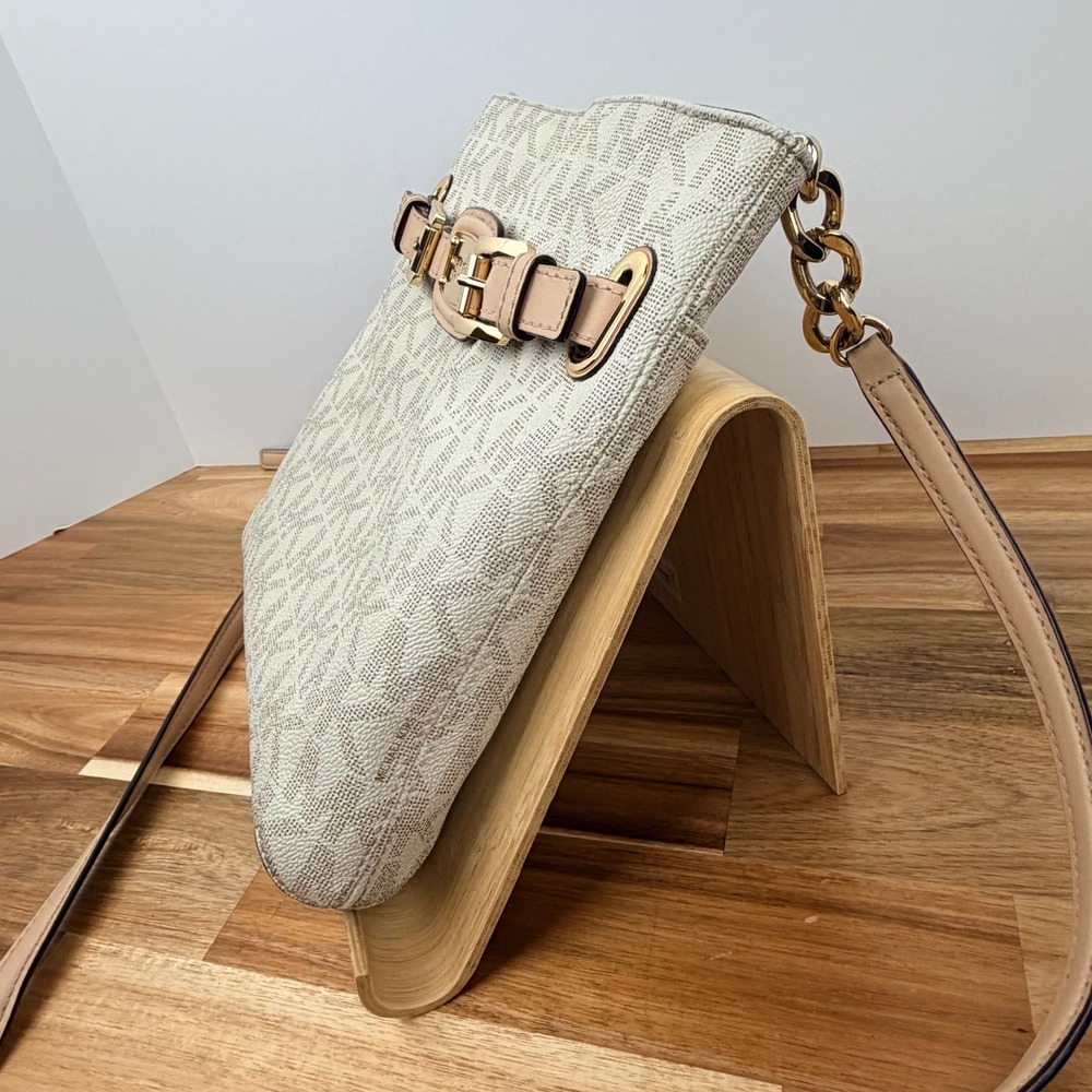Michael Kors Bedford Crossbody Bag Vanilla Logo Signature Gold Hardware Buckle - Picture 3 of 11